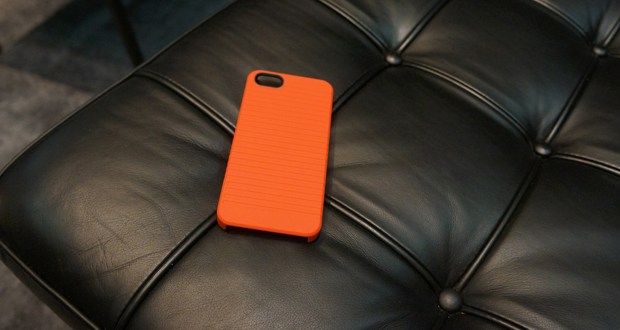 STM Bags Grip iPhone 5 Case