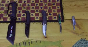 Choosing a camping knife